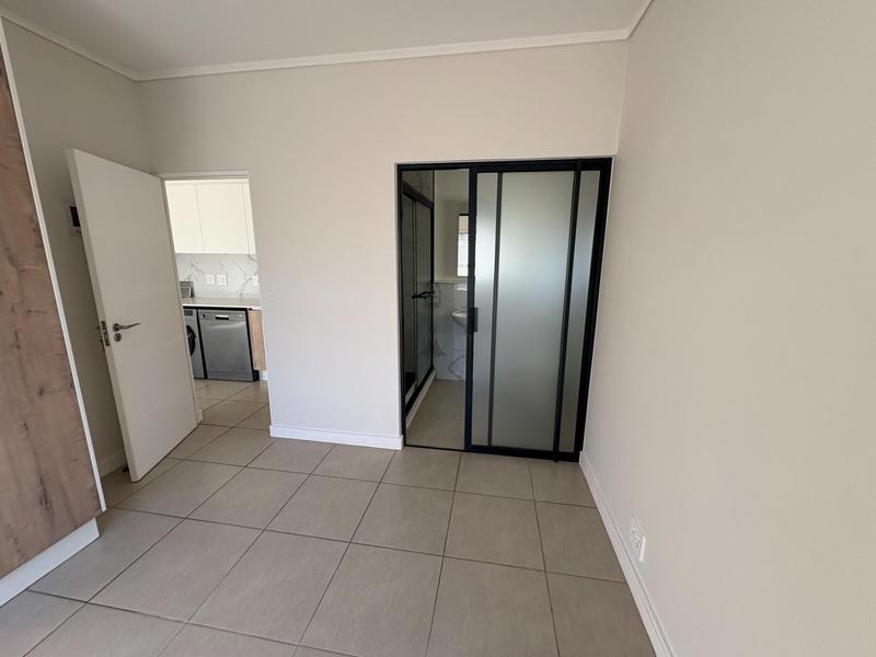 To Let 1 Bedroom Property for Rent in Richwood Western Cape